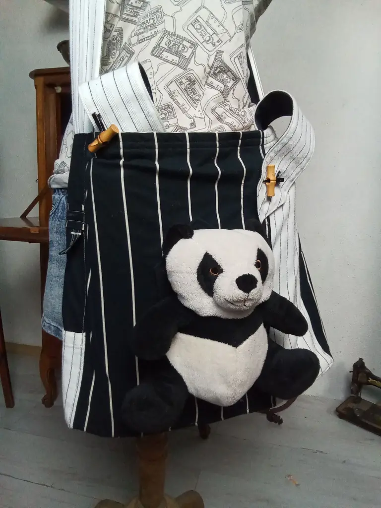 sac-kawaii-panda-peluche.webp